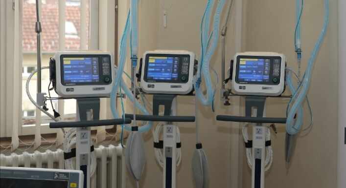 COVID19, SRBIJA: HOSPITALIZOVANO 1245, NA RESPIRATORIMA 52
