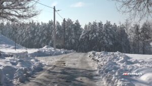 PUTEVI SRBIJE: NEOPHODAN OPREZ U VOŽNJI ZBOG LEDENIH DANA I MAGLE