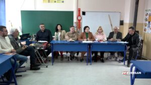RADNI SASTANCI RUKOVODSTVA GRADA ODRŽANI SA MEŠTANIMA MESNIH ZAJEDNICA DONJI STEPOŠ I MEŠEVO