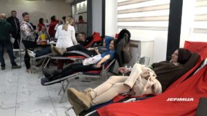 OSMOMARTOVSKA AKCIJA DOBROVOLJNOG DAVANJA KRVI REALIZOVANA JE U ORGANIZACIJI CVENOG KRSTA KRUŠEVAC