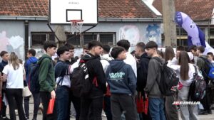 U PRVOJ TEHNIČKOJ ŠKOLI U KRUŠEVCU REALIZOVANA MANIFESTACIJA „PROBAJ VEŠTINU“
