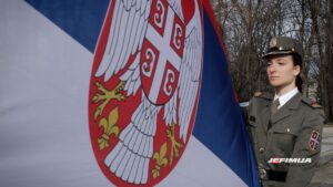 KONKURSI ZA PRIJEM MOMAKA I DEVOJAKA U PROFESIONALNU VOJNU SLUŽBU SU STALNO OTVORENI